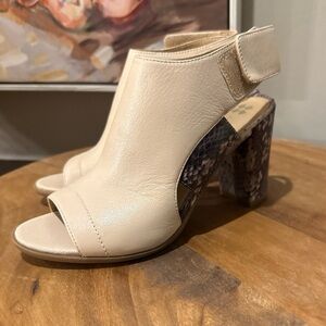 Naturalizer N5 Contour Cream Open-Toe Women's Mules Shoes Size 4